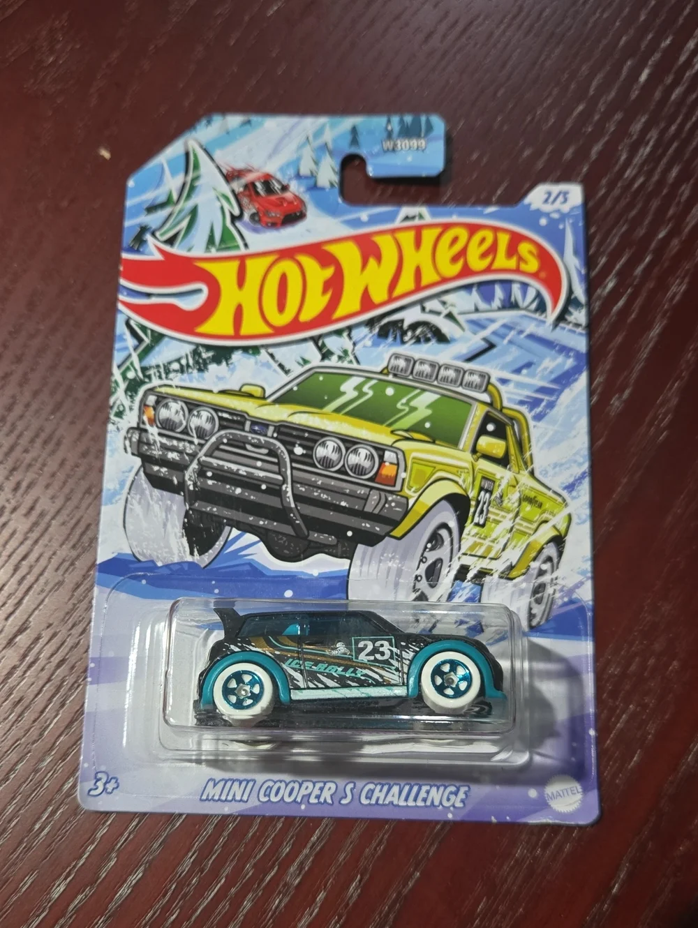 Hot Wheels 2023 Winter Holiday Series Complete 5-Car Set
